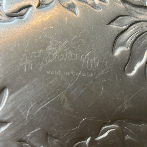 Vintage Hammercraft Canada Hammered Aluminum Floral Basket - Picture 10 of 11